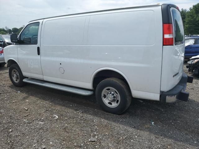 2022 Chevrolet Express G2500