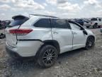 2017 Toyota Highlander SE