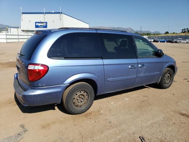 2007 Chrysler Town & Country LX