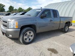 Salvage trucks for sale at Wichita, KS auction: 2008 Chevrolet Silverado K1500