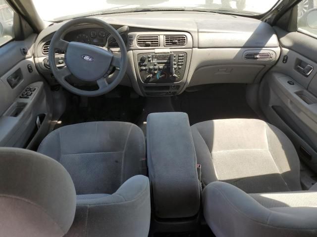 2005 Ford Taurus SE