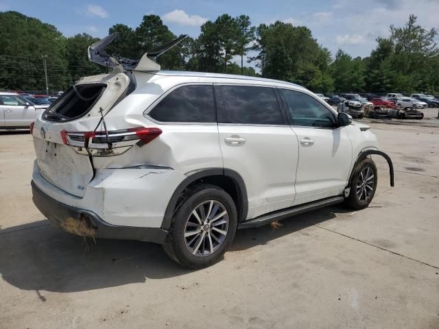 2018 Toyota Highlander SE