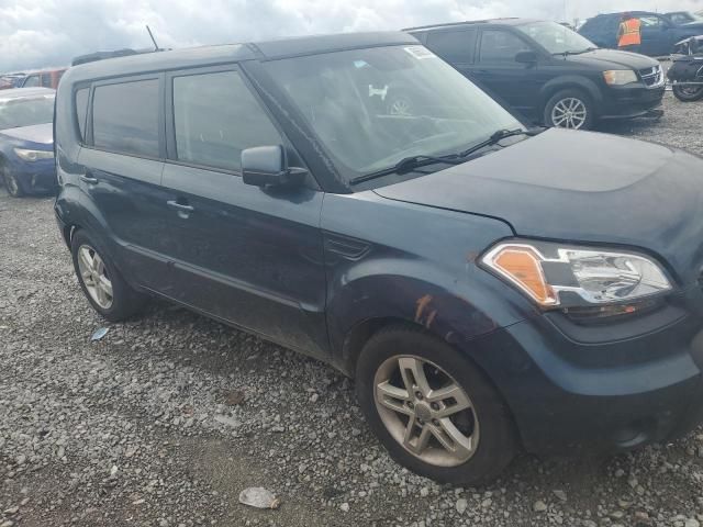 2011 KIA Soul +