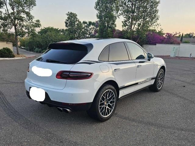 2016 Porsche Macan S