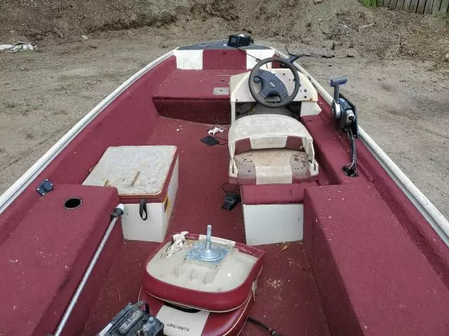 1998 Alumacraft Boat