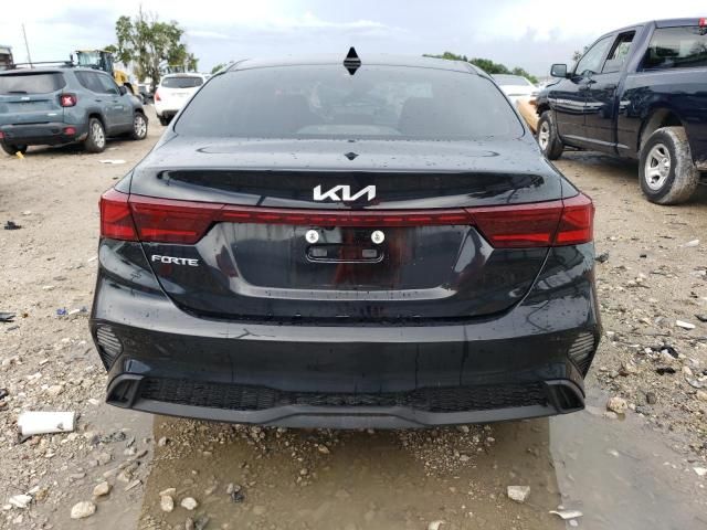 2023 KIA Forte LX