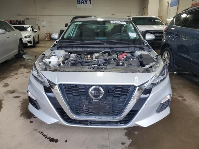 2022 Nissan Altima SV