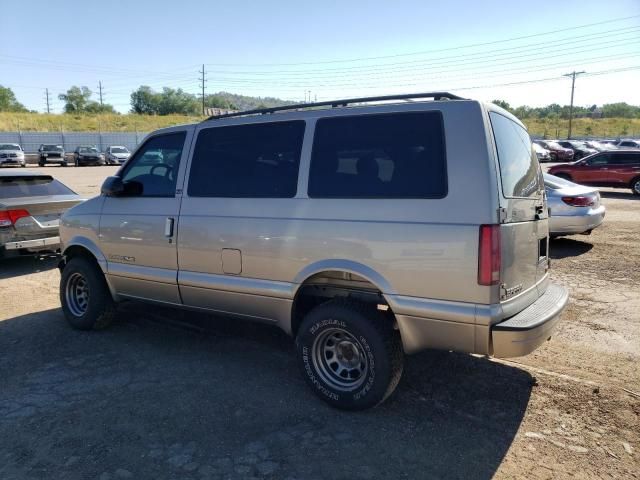 2002 GMC Safari XT