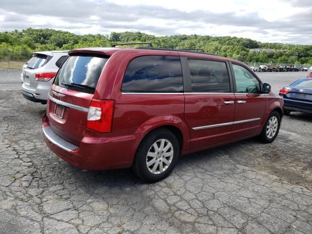 2016 Chrysler Town & Country Touring