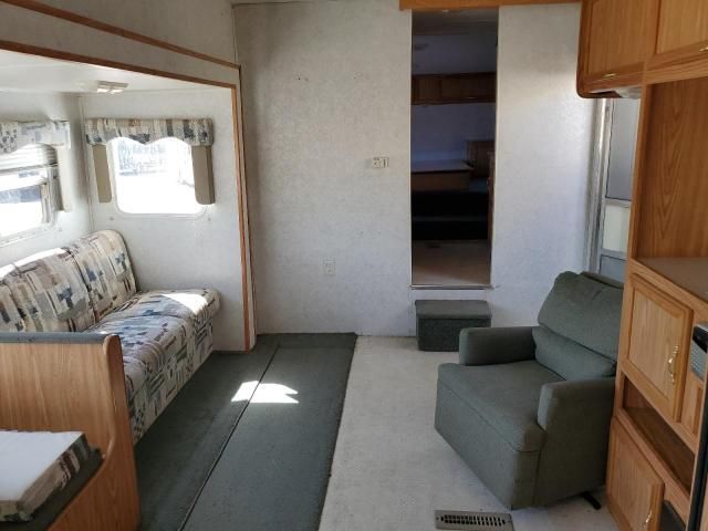 2002 Four Winds Travel Trailer