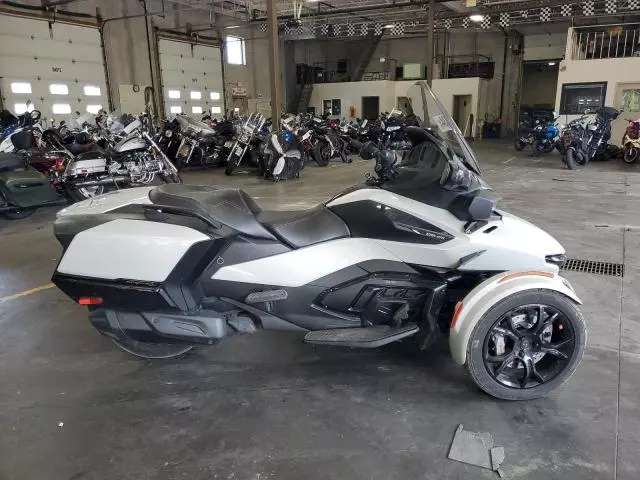 2021 Can-Am Spyder Roadster RT