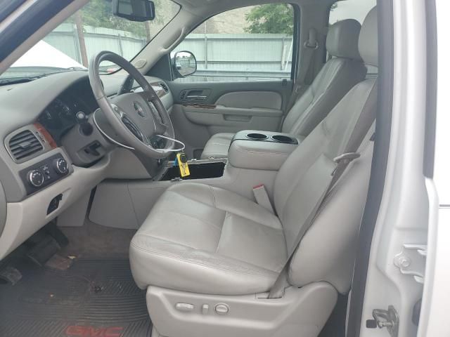 2012 GMC Yukon XL K2500 SLT