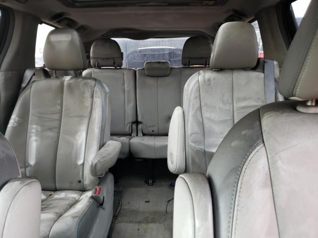 2011 Toyota Sienna XLE