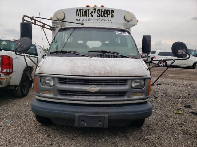 2001 Chevrolet Express Cutaway G3500