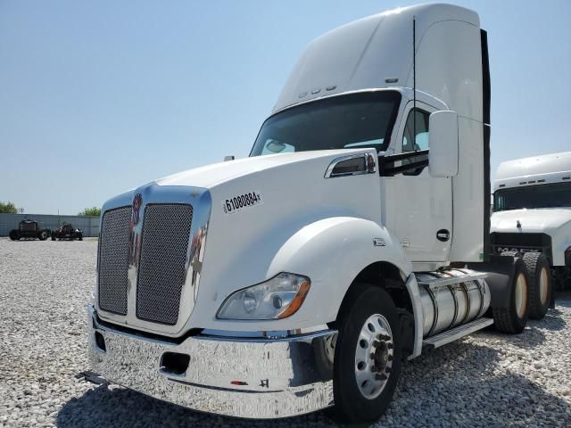 2014 Kenworth Construction T680