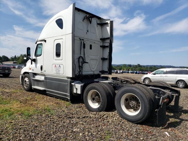 2012 Freightliner Cascadia 125