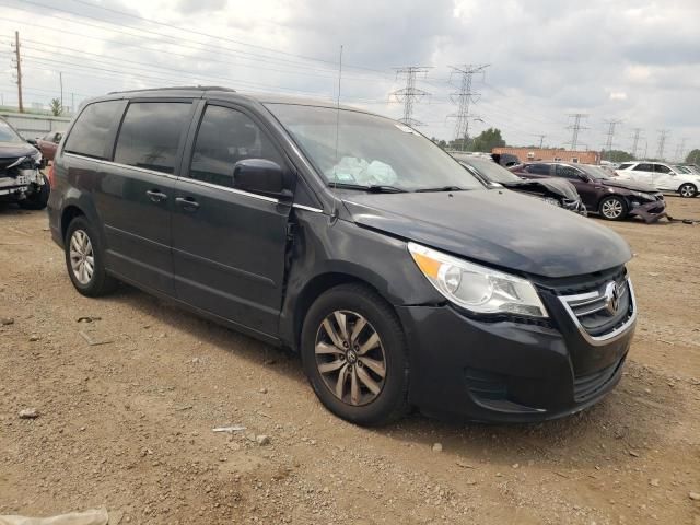 2012 Volkswagen Routan SE