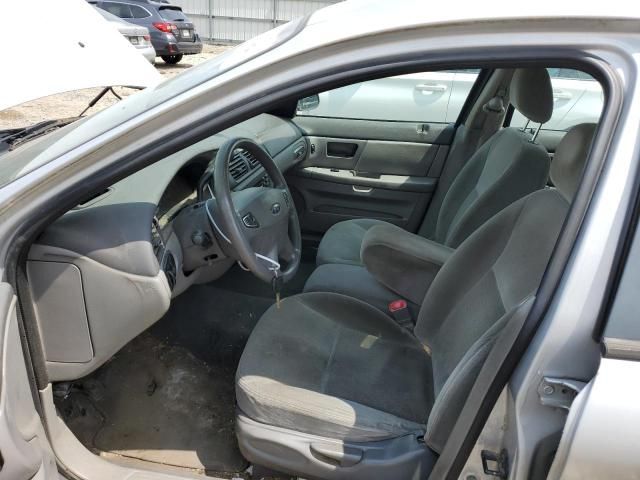 2003 Ford Taurus SE