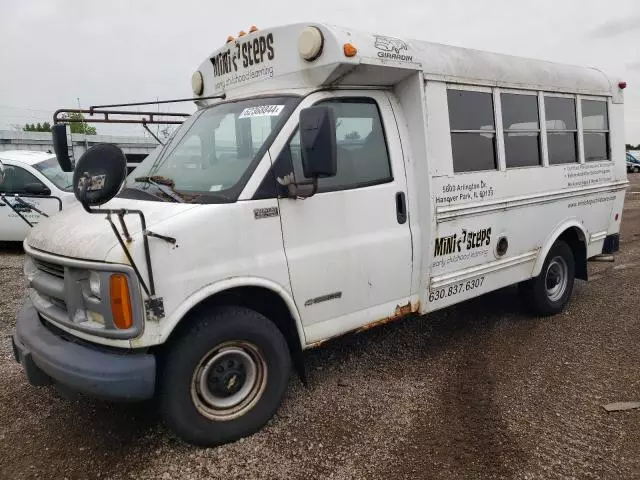 2001 Chevrolet Express Cutaway G3500