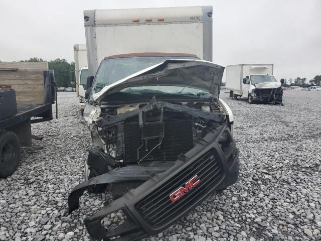 2006 GMC Savana Cutaway G3500