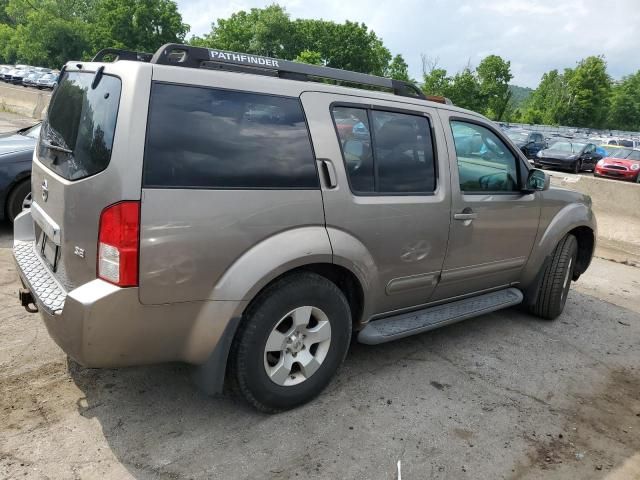 2006 Nissan Pathfinder LE