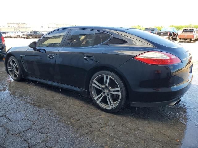 2012 Porsche Panamera 2