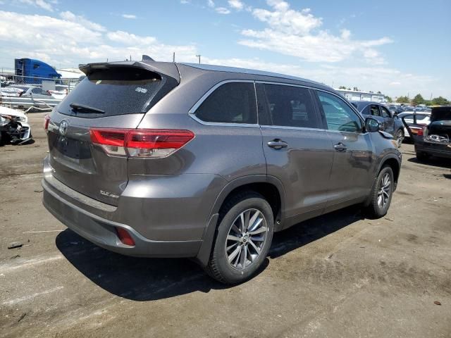 2019 Toyota Highlander SE