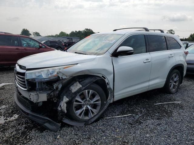 2016 Toyota Highlander LE