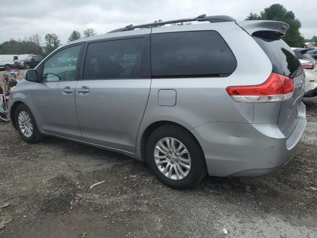 2011 Toyota Sienna XLE