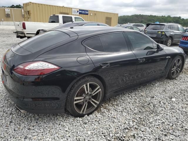 2012 Porsche Panamera 2