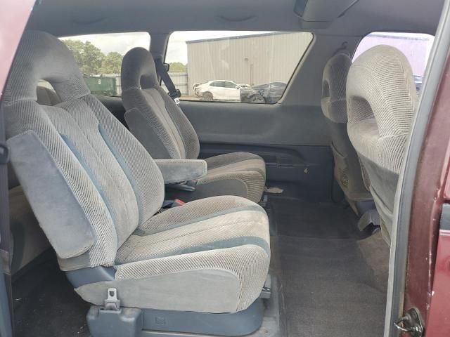 1993 Toyota Previa LE