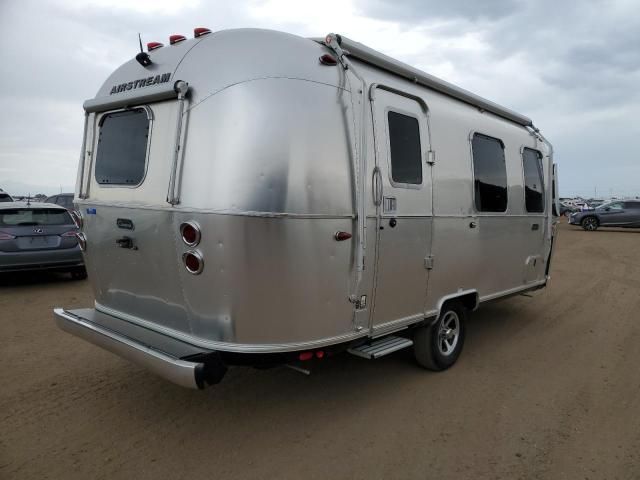 2021 Airstream Caravel