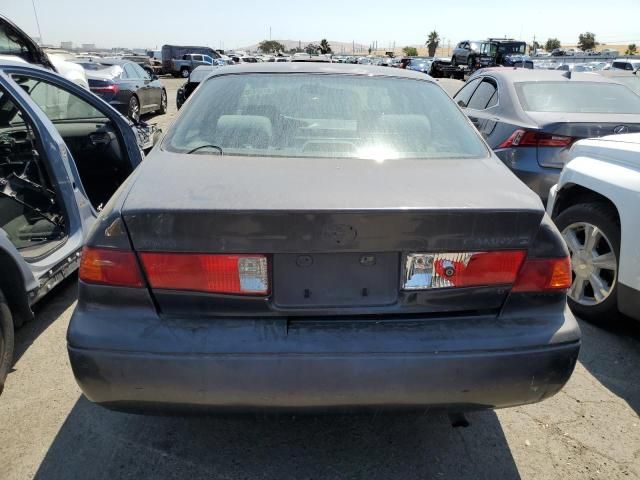 2000 Toyota Camry CE