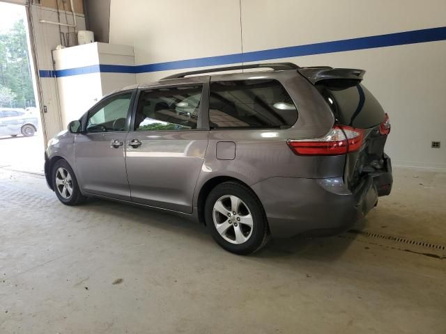 2015 Toyota Sienna LE