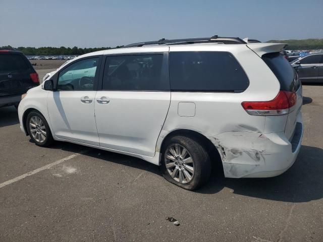 2013 Toyota Sienna XLE