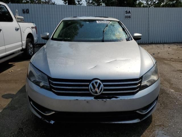 2013 Volkswagen Passat SE