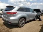 2017 Toyota Highlander SE