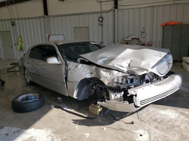 2009 Lincoln Town Car Signature Long Wheelbase