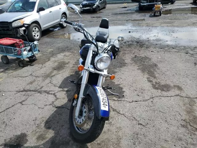 2002 Suzuki VL800