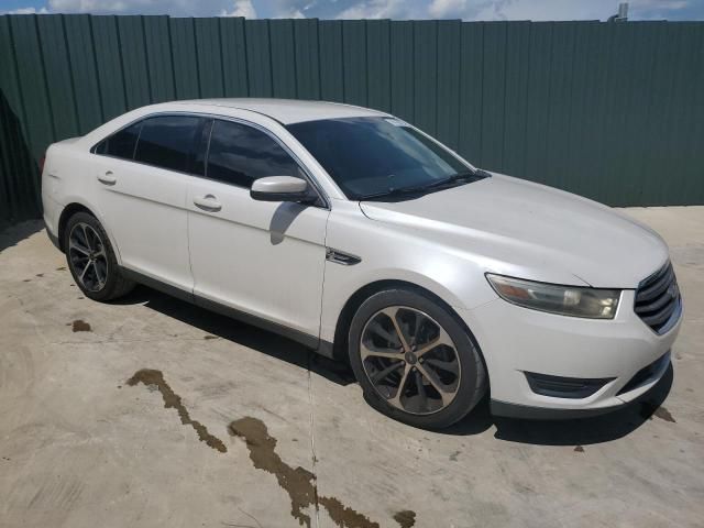 2014 Ford Taurus SEL