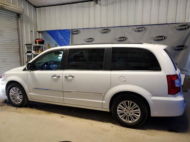 2015 Chrysler Town & Country Touring L