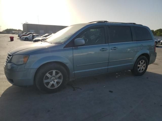 2009 Chrysler Town & Country Touring