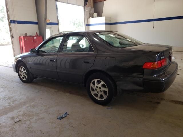 2000 Toyota Camry LE