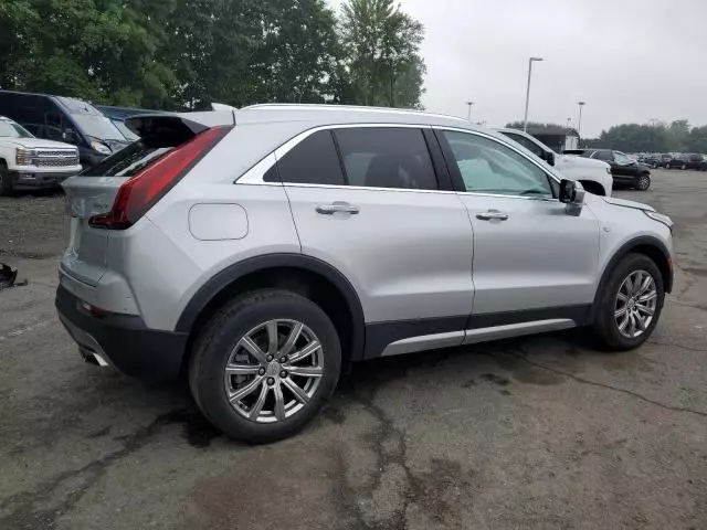 2022 Cadillac XT4 Premium Luxury