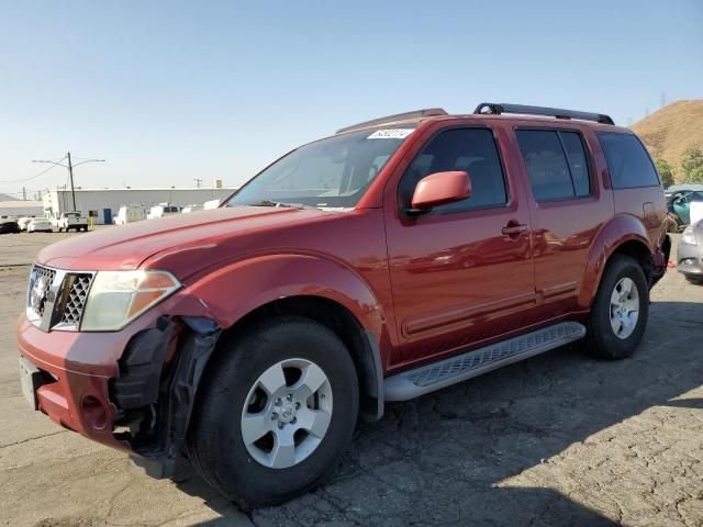 2005 Nissan Pathfinder LE