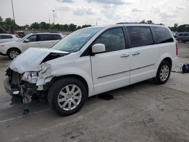 2016 Chrysler Town & Country Touring