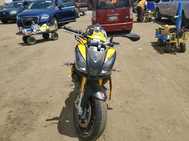 2013 Aprilia Tuono VR4