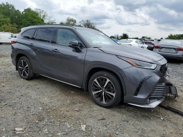 2022 Toyota Highlander XSE