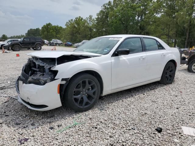 2022 Chrysler 300 Touring