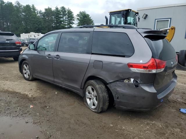 2014 Toyota Sienna LE